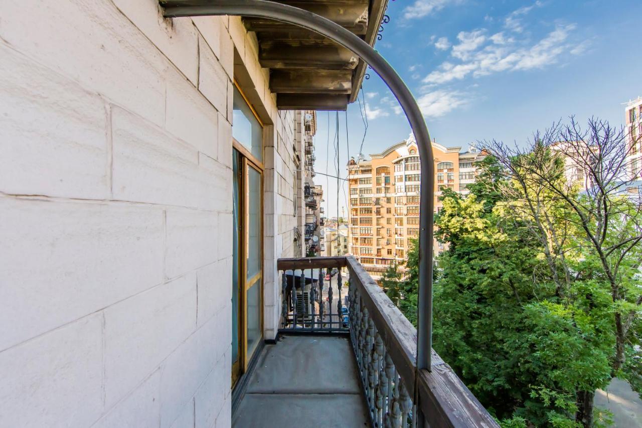 كييف 3-Room Apartments On Khreshchatyk. Building With Star المظهر الخارجي الصورة